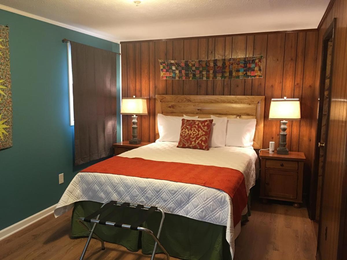 Meadowlark Motel Maggie Valley Dış mekan fotoğraf