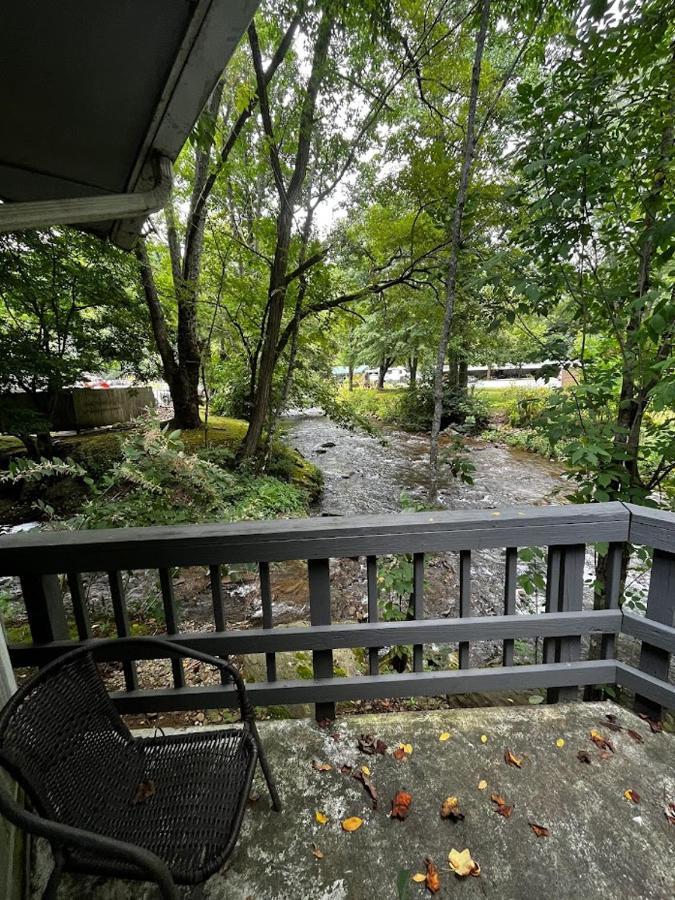 Meadowlark Motel Maggie Valley Dış mekan fotoğraf